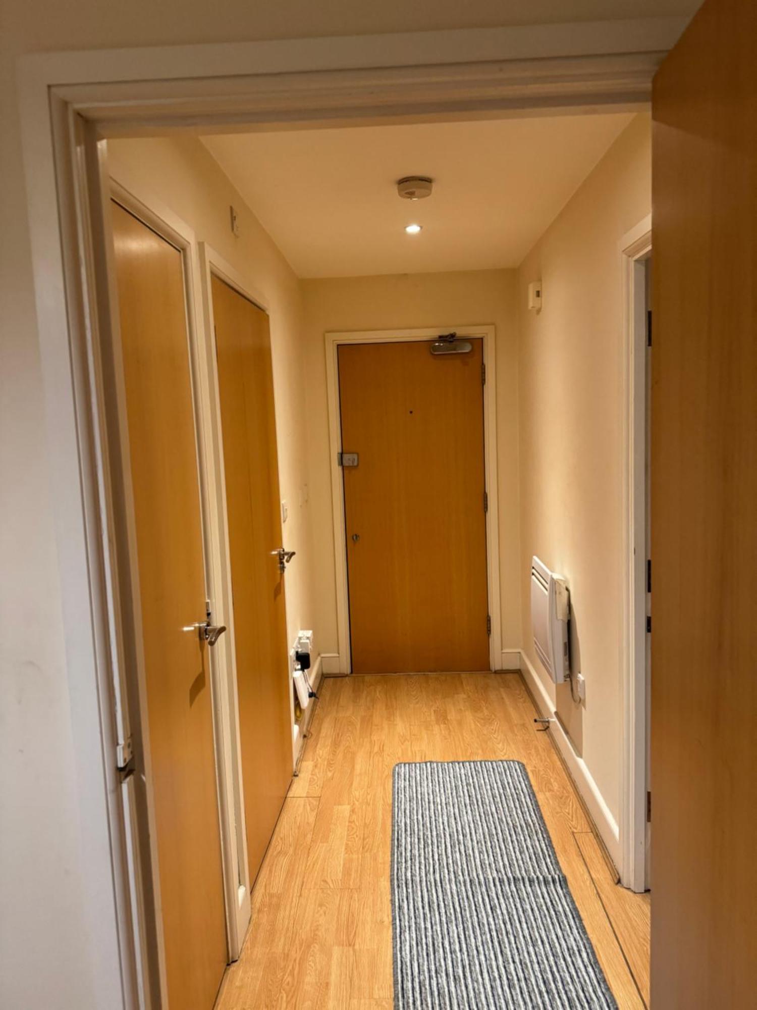 Апартаменты 1- Bed Flat With Easy Access To Bow Station Лондон