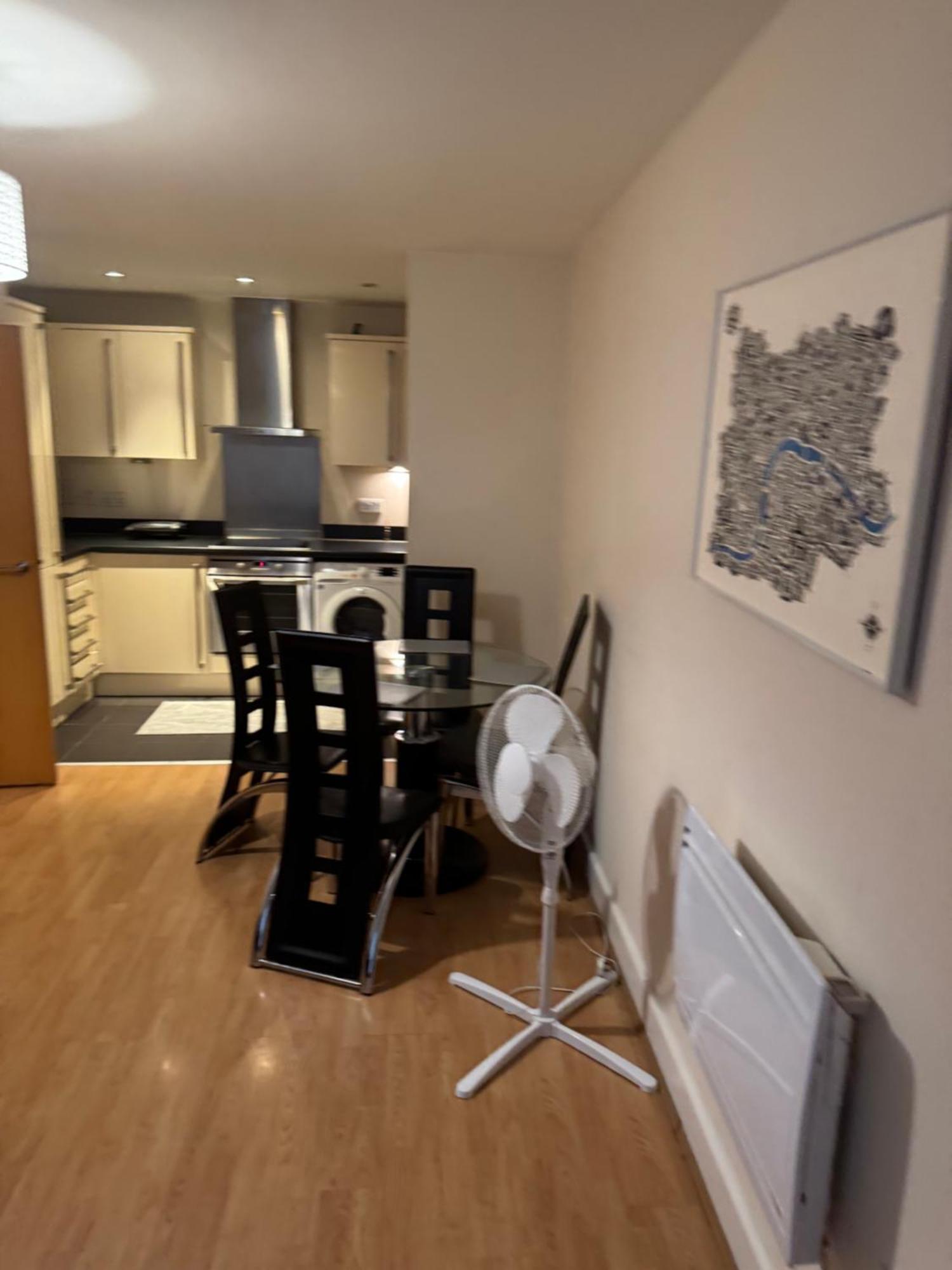 Апартаменты 1- Bed Flat With Easy Access To Bow Station